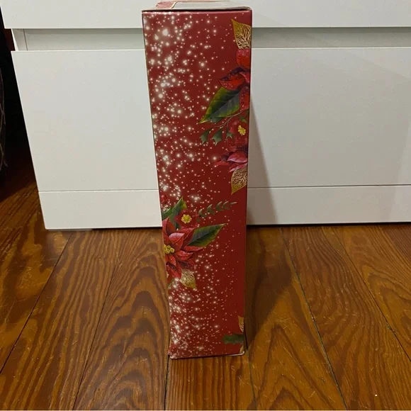 2022 Holiday Barbie Doll with Blonde Hair - Picture 3 of 8